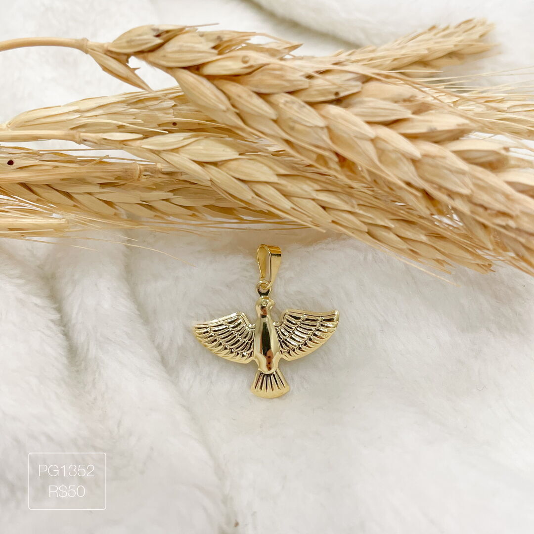 Pingente Formato de Divino Espirito Santo Pendurado Liso Dourado